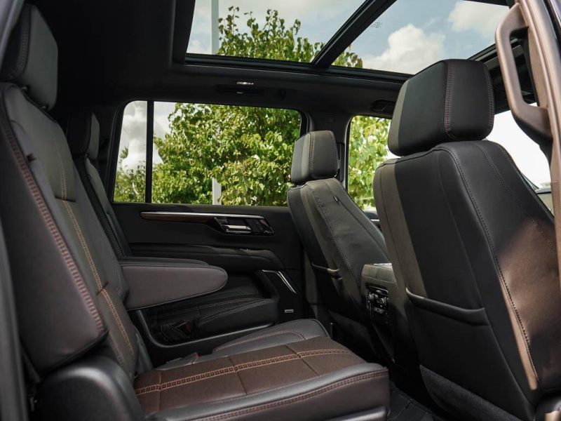 Купить Chevrolet Suburban High Country бензин 2026 id-1004375 в Киеве, Фото №6