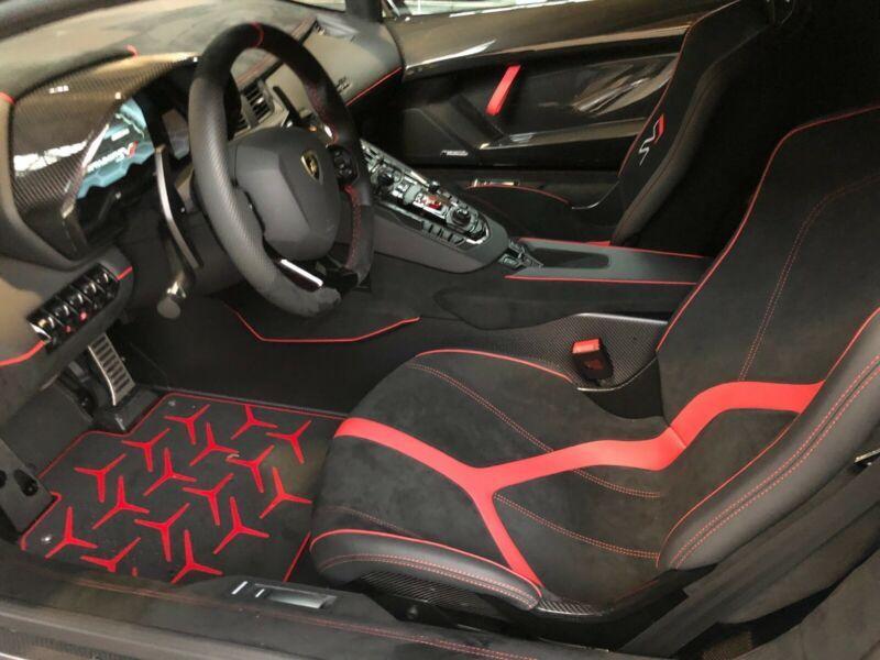 Lamborghini Aventador SVJ бензин 2023 id-1004346 Купить Lamborghini Aventador SVJ бензин 2023 id-1004346 в Киеве, Фото №8