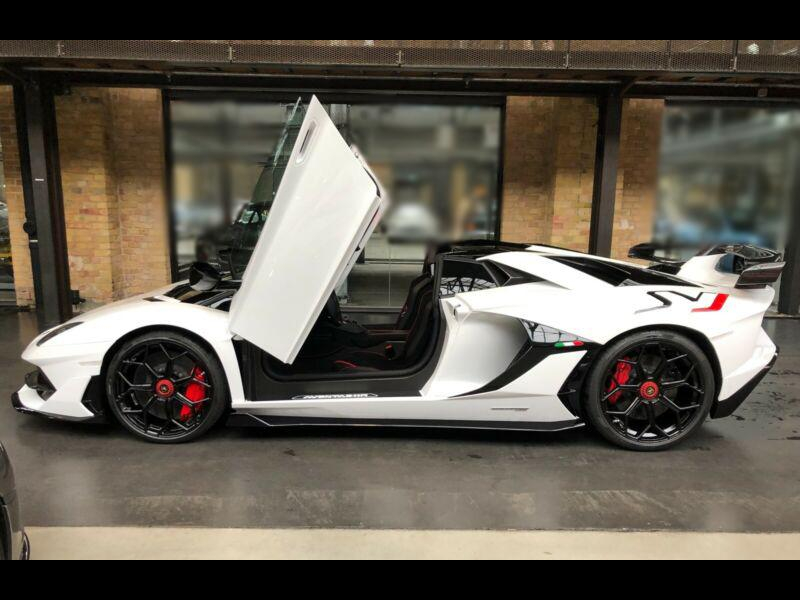 Lamborghini Aventador SVJ бензин 2023 id-1004346 Купить Lamborghini Aventador SVJ бензин 2023 id-1004346 в Киеве, Фото №11