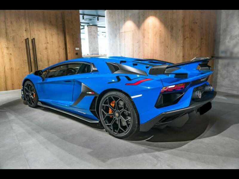Lamborghini Aventador SVJ бензин 2023 id-1004345 Купить Lamborghini Aventador SVJ бензин 2023 id-1004345 в Киеве, Фото №4