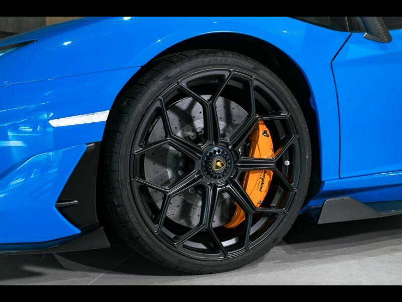 Lamborghini Aventador SVJ бензин 2023 id-1004345 Купить Lamborghini Aventador SVJ бензин 2023 id-1004345 в Киеве, Фото №6