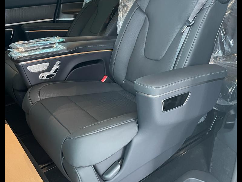 Mercedes-Benz V 300D 4MATIC Extralong дизель 2023 id-1004330 Купить Mercedes-Benz V 300D 4MATIC Extralong дизель 2023 id-1004330 в Киеве, Фото №14