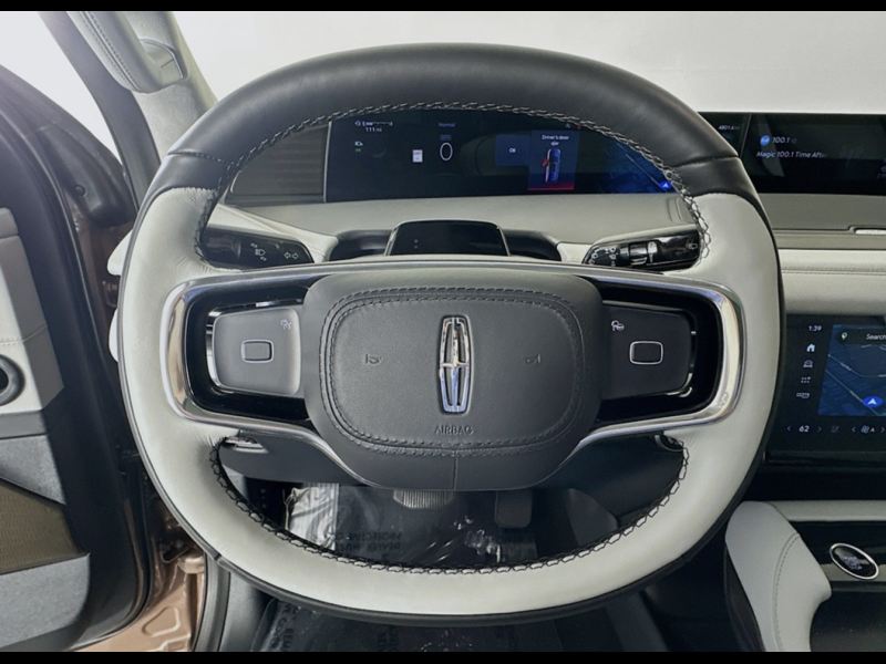 Lincoln Navigator L Black Label 4WD бензин 2025 id-1004253 Купить Lincoln Navigator L Black Label 4WD бензин 2025 id-1004253 в Киеве, Фото №4