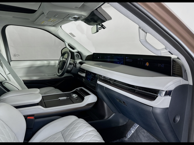 Lincoln Navigator L Black Label 4WD бензин 2025 id-1004253 Купить Lincoln Navigator L Black Label 4WD бензин 2025 id-1004253 в Киеве, Фото №15