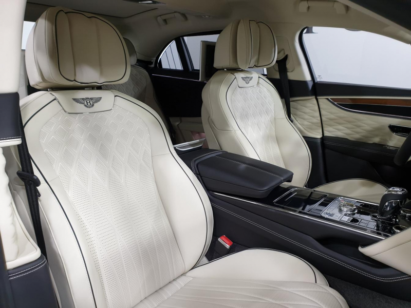 Купить Bentley Flying Spur бензин 2024 id-1004046 в Киеве, Фото №6