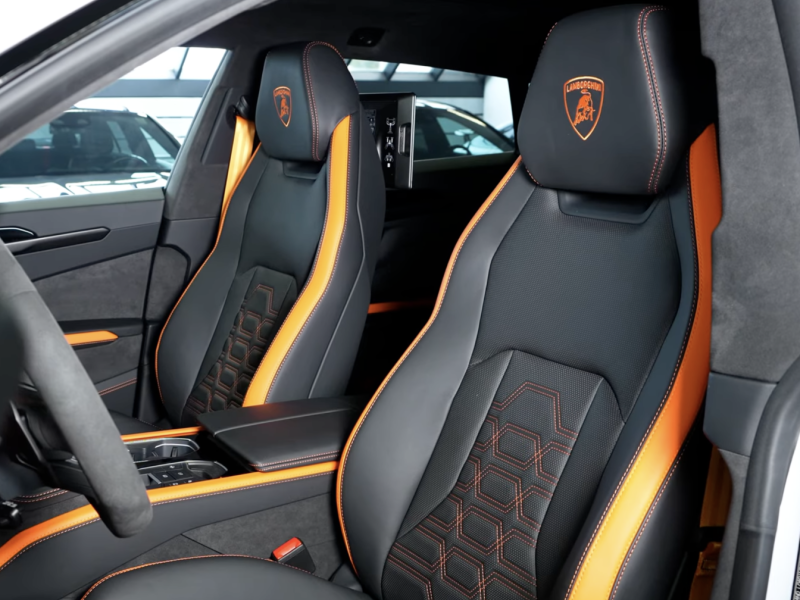 Купить Lamborghini Urus SE гибрид 2026 id-1004015 в Киеве, Фото №9