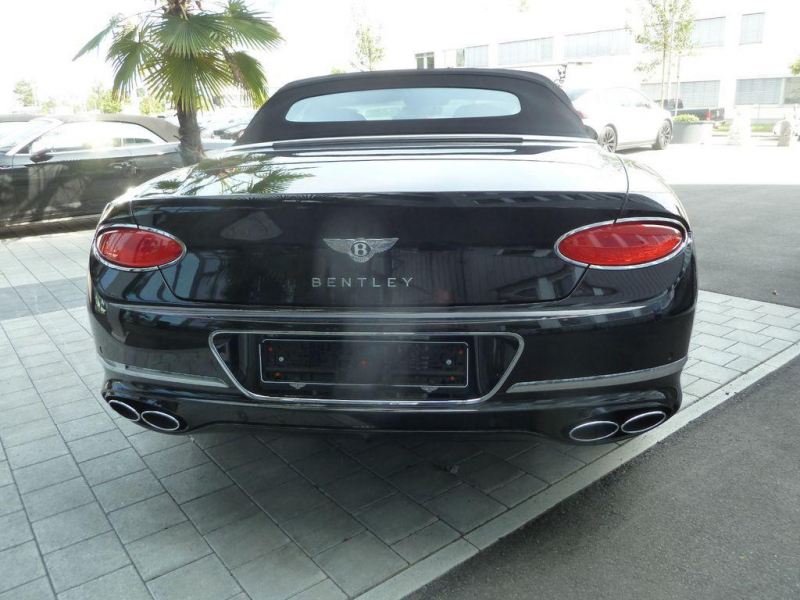 Bentley Continental GTC V8 Azure бензин 2024 id-9158 Купить Bentley Continental GTC V8 Azure бензин 2024 id-9158 в Киеве, Фото №4