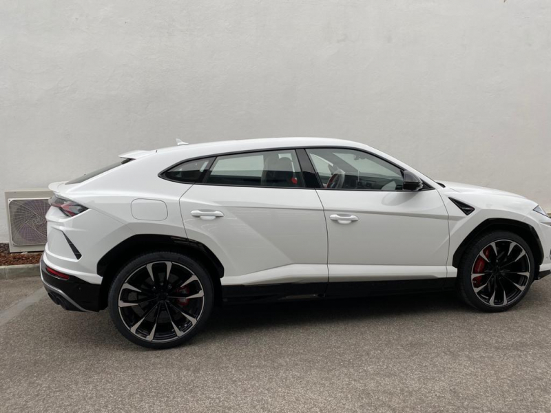 Купить Lamborghini Urus бензин 2021 id-9137 в Киеве, Фото №1