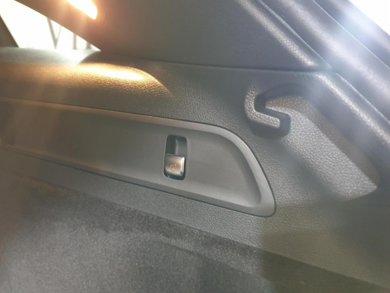 Mercedes-Benz EQC 400 4matic электро 2024 id-9124 Купить Mercedes-Benz EQC 400 4matic электро 2024 id-9124 в Киеве, Фото №20