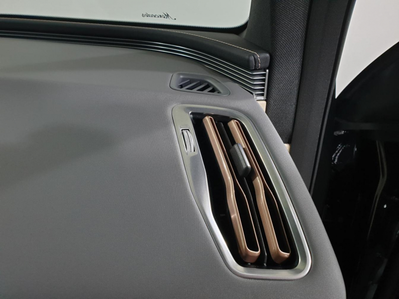 Mercedes-Benz EQC 400 4matic электро 2024 id-9081 Купить Mercedes-Benz EQC 400 4matic электро 2024 id-9081 в Киеве, Фото №47