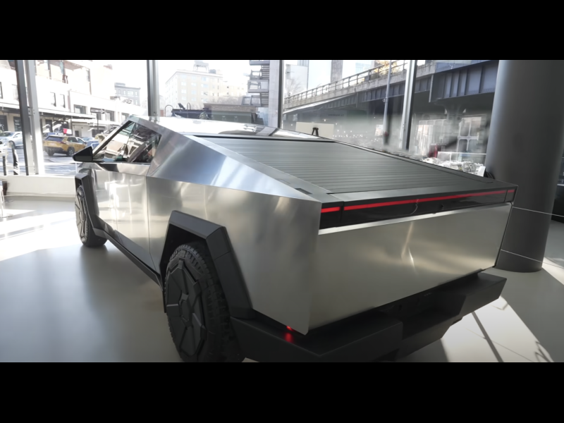 Купить Tesla Cybertruck электро 2025 id-9049 в Киеве, Фото №6