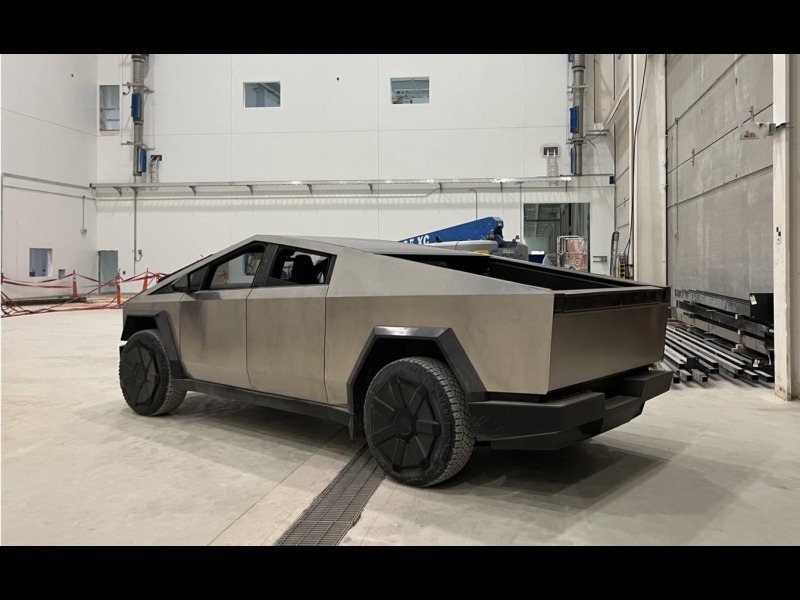 Купить Tesla Cybertruck электро 2025 id-9049 в Киеве, Фото №23