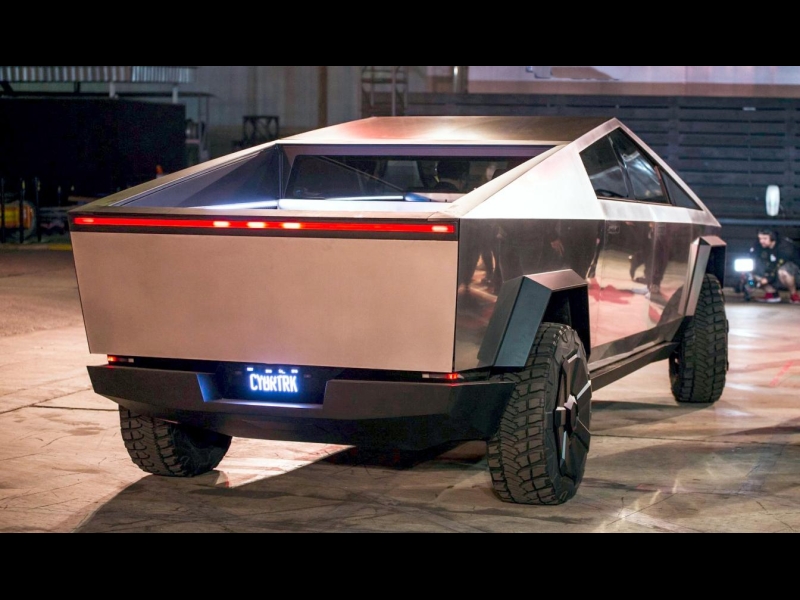 Купить Tesla Cybertruck электро 2025 id-9049 в Киеве, Фото №25