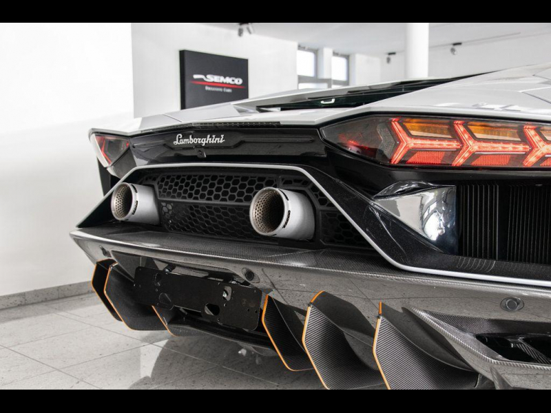 Lamborghini Aventador 780-4 Ultimae Roadster бензин 2024 id-9013 Купить Lamborghini Aventador 780-4 Ultimae Roadster бензин 2024 id-9013 в Киеве, Фото №3