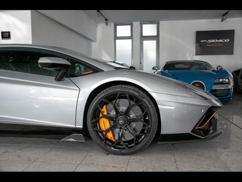 Lamborghini Aventador 780-4 Ultimae Roadster бензин 2024 id-9013 Купить Lamborghini Aventador 780-4 Ultimae Roadster бензин 2024 id-9013 в Киеве, Фото №10