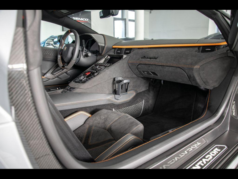 Lamborghini Aventador 780-4 Ultimae Roadster бензин 2024 id-9013 Купить Lamborghini Aventador 780-4 Ultimae Roadster бензин 2024 id-9013 в Киеве, Фото №11