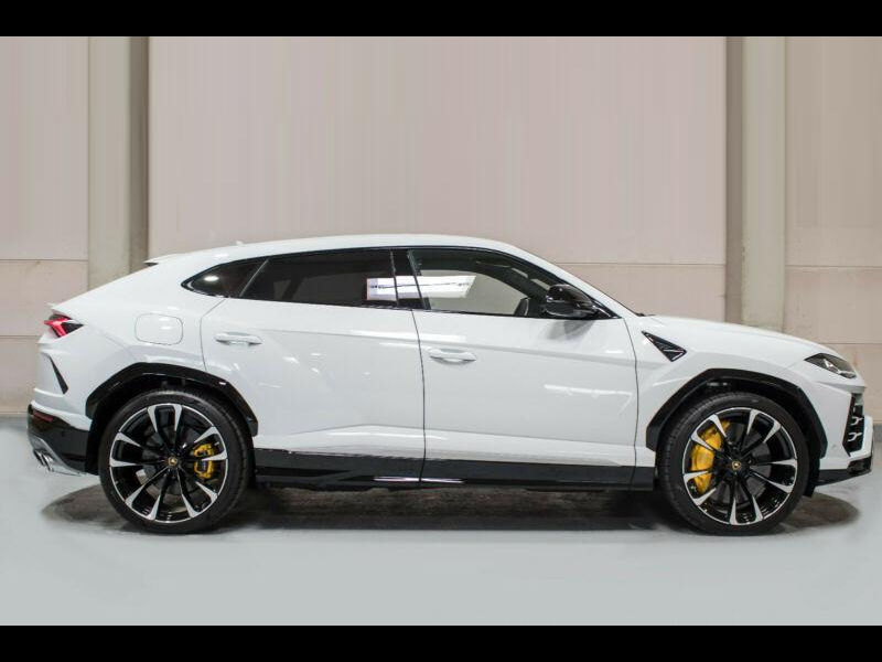 Купить Lamborghini Urus бензин 2020 id-9003 в Киеве, Фото №1