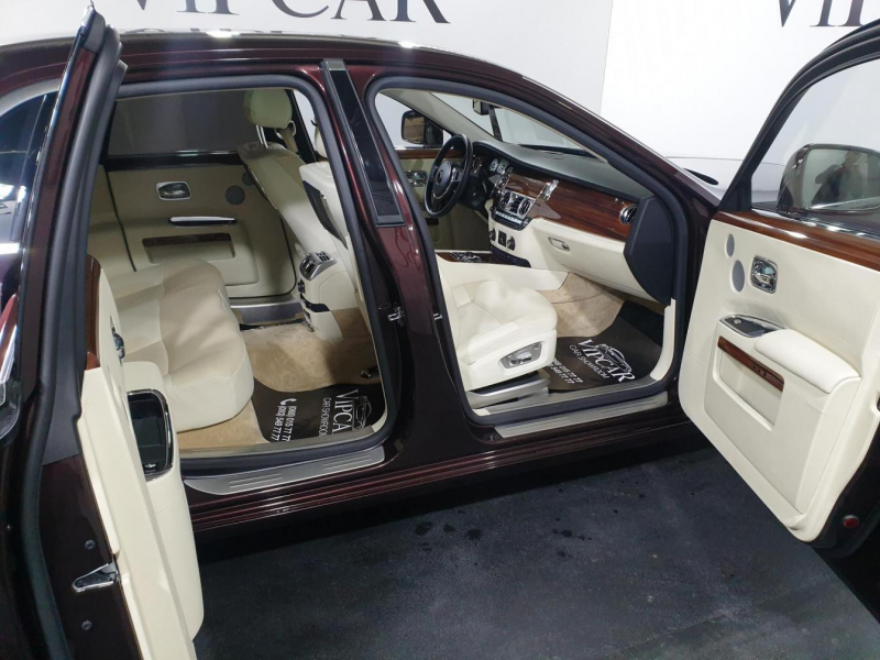 Купить Rolls-Royce Ghost бензин 2010 id-8826 в Киеве, Фото №42