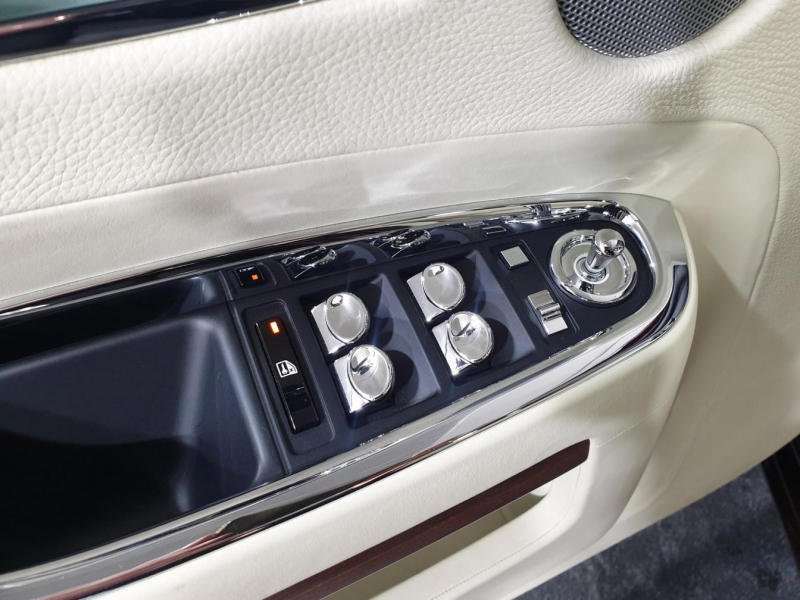 Купить Rolls-Royce Ghost бензин 2010 id-8826 в Киеве, Фото №56