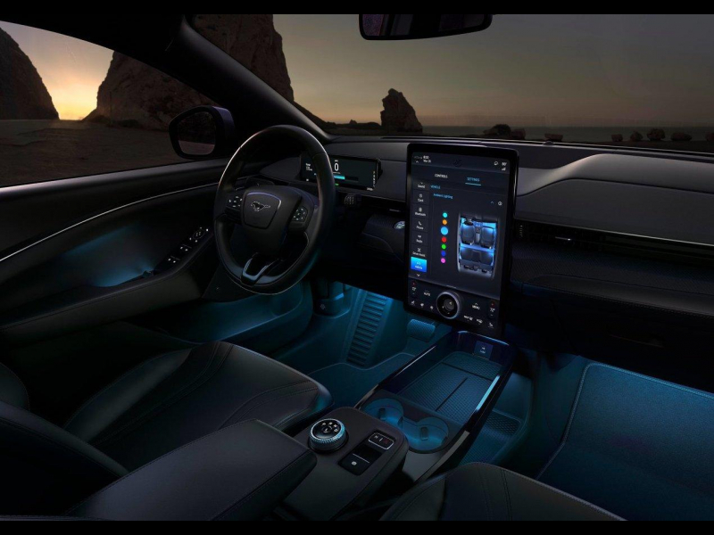 Купить Ford Mustang Mach-E электро 2022 id-8757 в Киеве, Фото №8