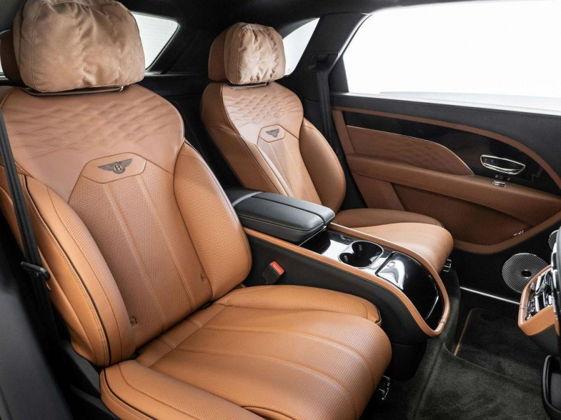 Bentley Bentayga EWB Azure бензин 2023 id-8695 Купить Bentley Bentayga EWB Azure бензин 2023 id-8695 в Киеве, Фото №7