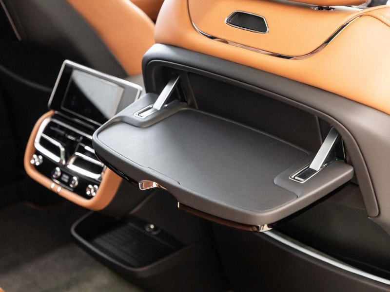 Bentley Bentayga EWB Azure бензин 2023 id-8695 Купить Bentley Bentayga EWB Azure бензин 2023 id-8695 в Киеве, Фото №9