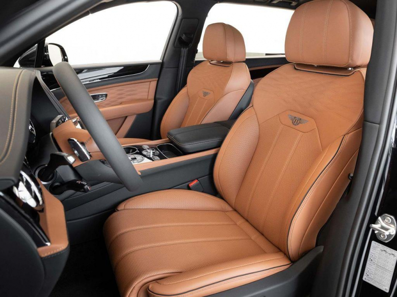 Bentley Bentayga EWB Azure бензин 2023 id-8695 Купить Bentley Bentayga EWB Azure бензин 2023 id-8695 в Киеве, Фото №11