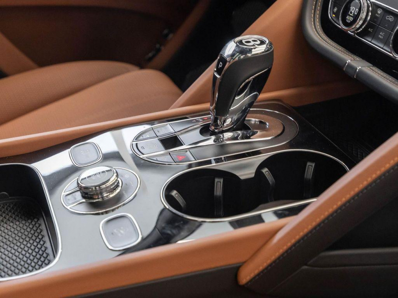 Bentley Bentayga EWB Azure бензин 2023 id-8695 Купить Bentley Bentayga EWB Azure бензин 2023 id-8695 в Киеве, Фото №16