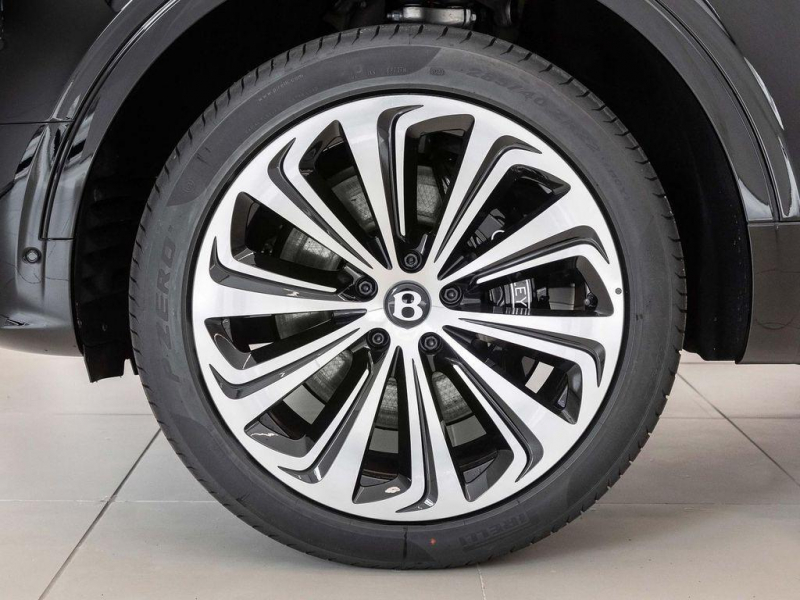 Bentley Bentayga EWB Azure бензин 2023 id-8695 Купить Bentley Bentayga EWB Azure бензин 2023 id-8695 в Киеве, Фото №18