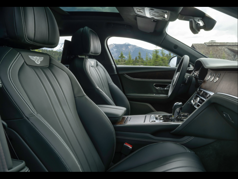 Bentley Flying Spur гибрид 2025 id-8605 Купить Bentley Flying Spur гибрид 2025 id-8605 в Киеве, Фото №5