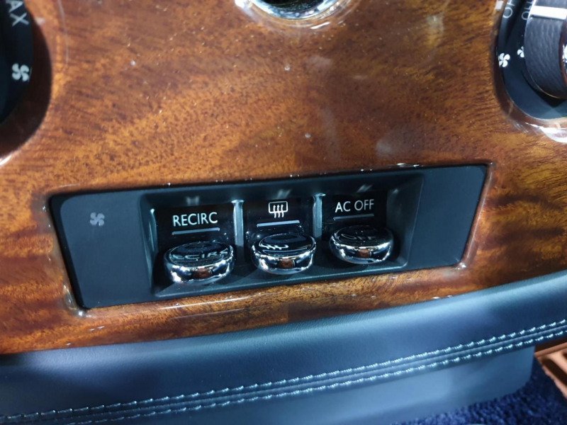 Rolls-Royce Phantom Extended Wheelbase бензин 2013 id-8557 Купить Rolls-Royce Phantom Extended Wheelbase бензин 2013 id-8557 в Киеве, Фото №83