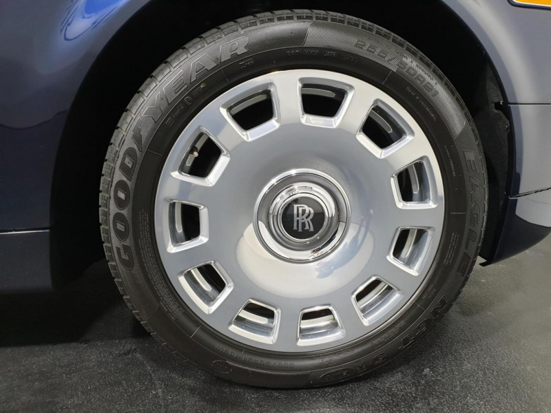 Rolls-Royce Phantom Extended Wheelbase бензин 2013 id-8557 Купить Rolls-Royce Phantom Extended Wheelbase бензин 2013 id-8557 в Киеве, Фото №111