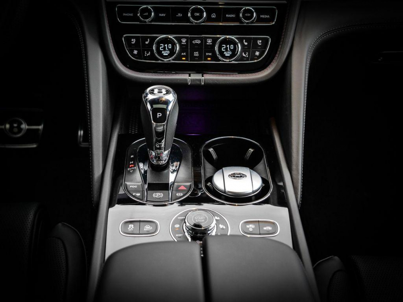 Bentley Bentayga EWB Azure First Edition бензин 2024 id-7932 Купить Bentley Bentayga EWB Azure First Edition бензин 2024 id-7932 в Киеве, Фото №17