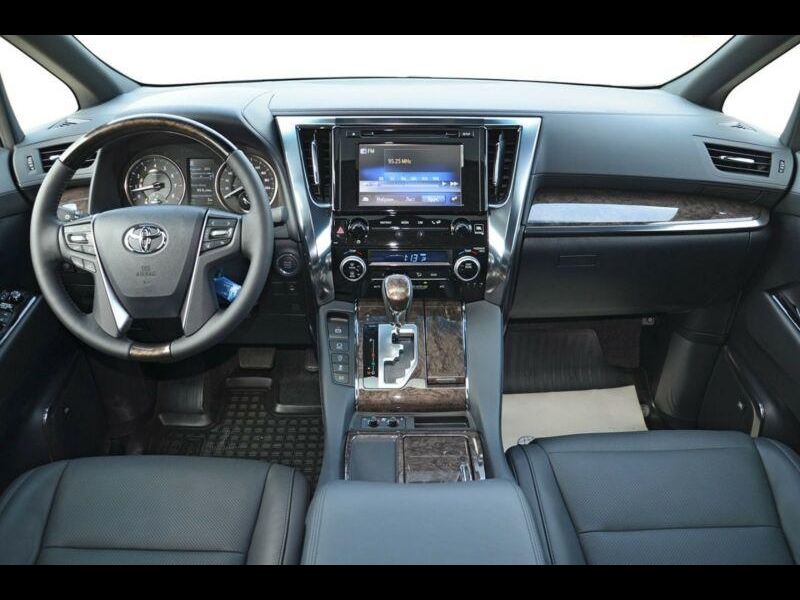 Купить Toyota Alphard LHD 3.5 бензин 2025 id-7384 в Киеве, Фото №14
