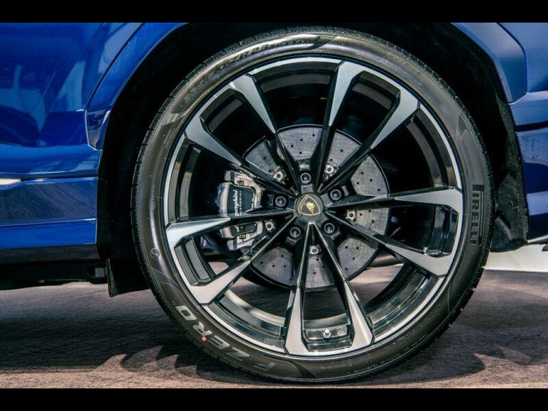 Купить Lamborghini Urus бензин 2020 id-7270 в Киеве, Фото №1