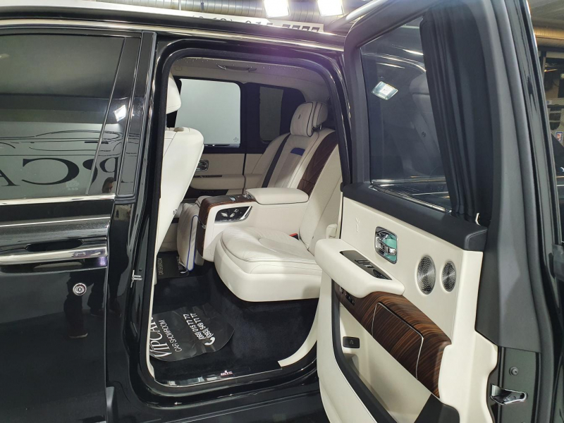 Rolls-Royce Cullinan бензин 2023 id-7264 Купить Rolls-Royce Cullinan бензин 2023 id-7264 в Киеве, Фото №24