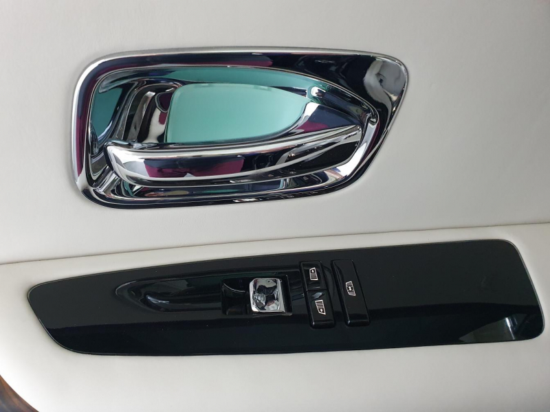 Rolls-Royce Cullinan бензин 2023 id-7264 Купить Rolls-Royce Cullinan бензин 2023 id-7264 в Киеве, Фото №29