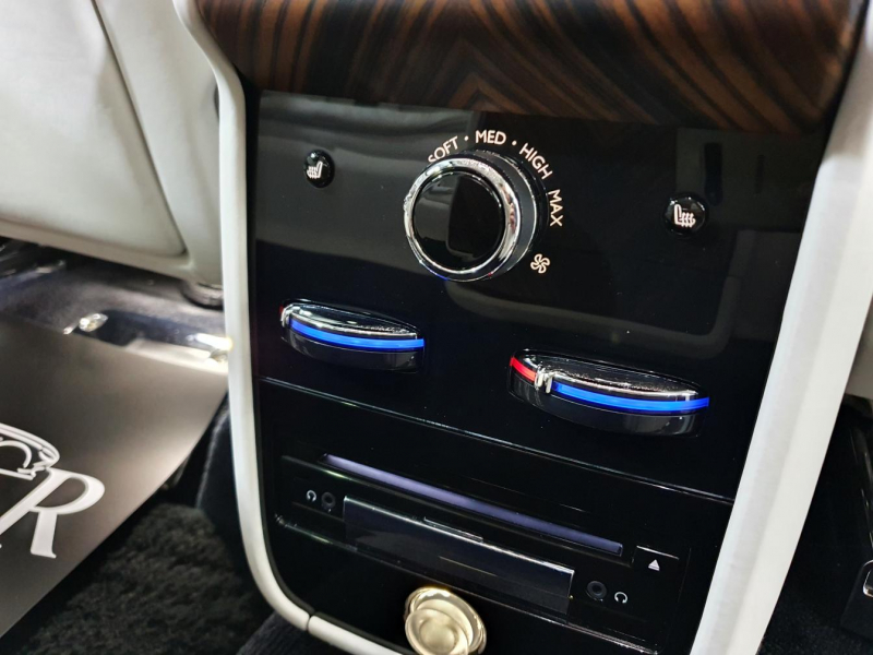 Rolls-Royce Cullinan бензин 2023 id-7264 Купить Rolls-Royce Cullinan бензин 2023 id-7264 в Киеве, Фото №33