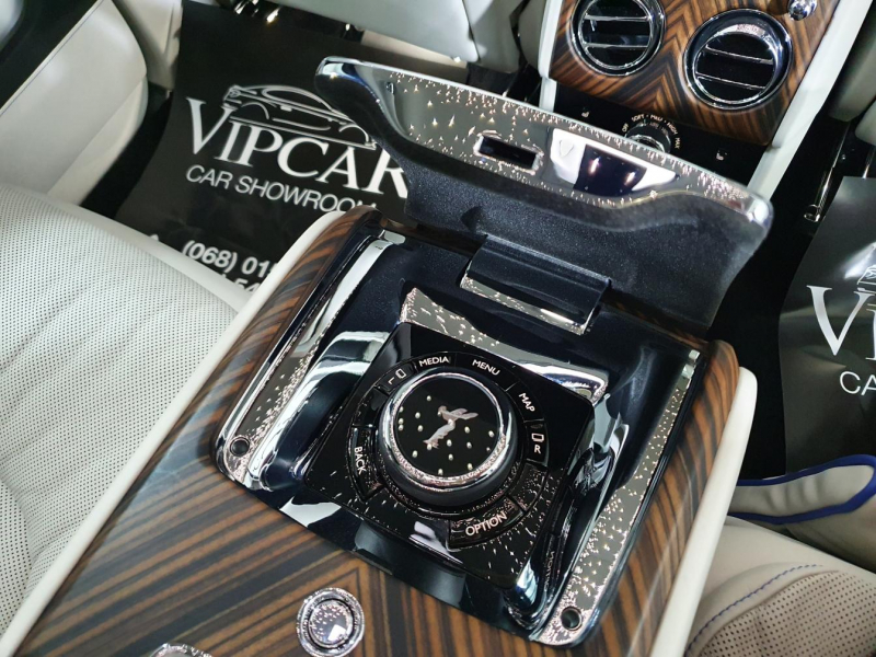 Rolls-Royce Cullinan бензин 2023 id-7264 Купить Rolls-Royce Cullinan бензин 2023 id-7264 в Киеве, Фото №37