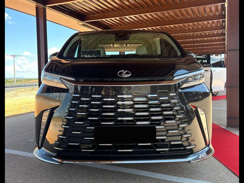 Lexus LM 350h AWD гибрид 2024 id-6992 Купить Lexus LM 350h AWD гибрид 2024 id-6992 в Киеве, Фото №2