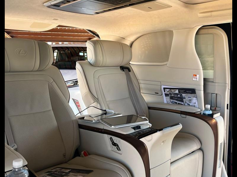 Lexus LM 350h AWD гибрид 2024 id-6992 Купить Lexus LM 350h AWD гибрид 2024 id-6992 в Киеве, Фото №8