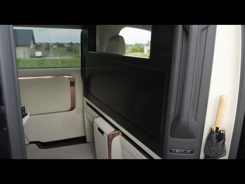 Lexus LM 350h AWD гибрид 2024 id-6992 Купить Lexus LM 350h AWD гибрид 2024 id-6992 в Киеве, Фото №12