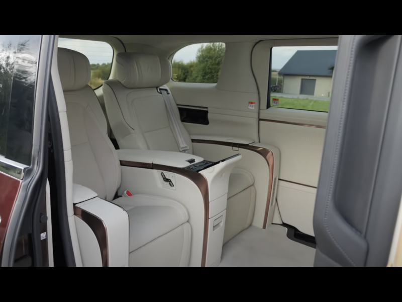 Lexus LM 350h AWD гибрид 2024 id-6992 Купить Lexus LM 350h AWD гибрид 2024 id-6992 в Киеве, Фото №14