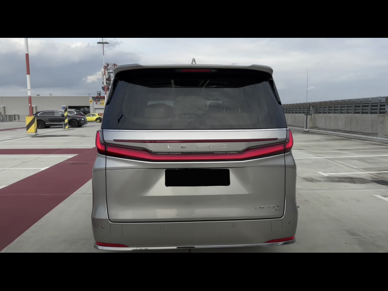 Lexus LM 350h AWD гибрид 2024 id-6992 Купить Lexus LM 350h AWD гибрид 2024 id-6992 в Киеве, Фото №27