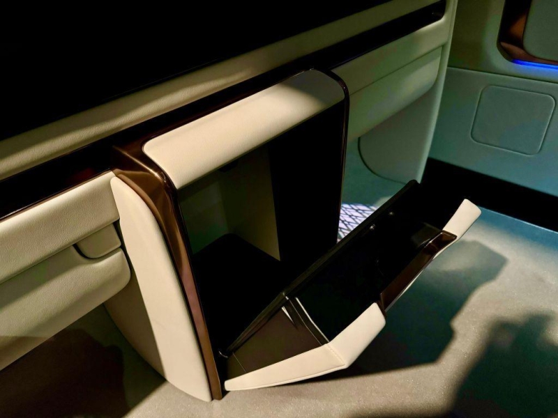 Купить Lexus LM 350h AWD гибрид 2025 id-6992 в Киеве, Фото №6