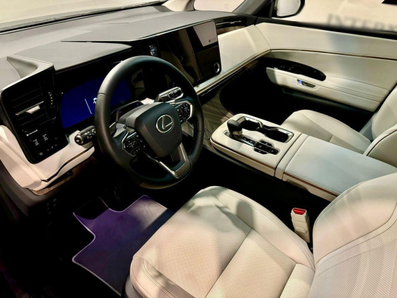 Купить Lexus LM 350h AWD гибрид 2025 id-6992 в Киеве, Фото №4