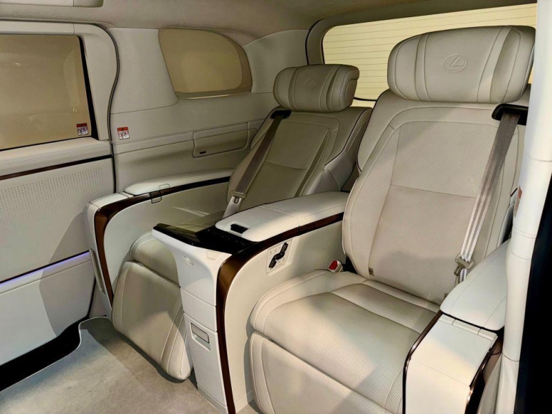 Купить Lexus LM LM 350h AWD Superior гибрид 2025 id-6992 в Киеве, Фото №5