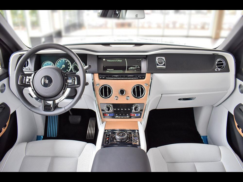 Rolls-Royce Cullinan бензин 2024 id-6903 Купить Rolls-Royce Cullinan бензин 2024 id-6903 в Киеве, Фото №9