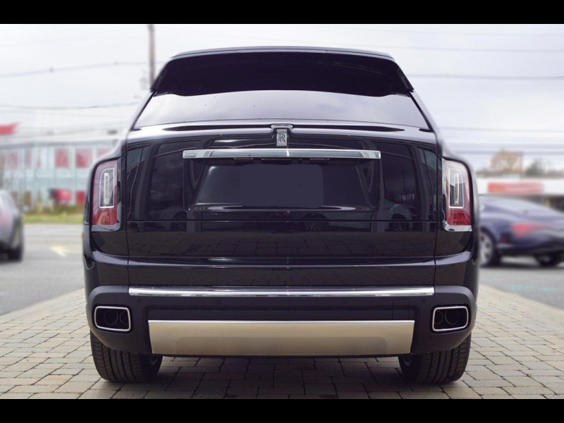Rolls-Royce Cullinan бензин 2024 id-6818 Купить Rolls-Royce Cullinan бензин 2024 id-6818 в Киеве, Фото №7