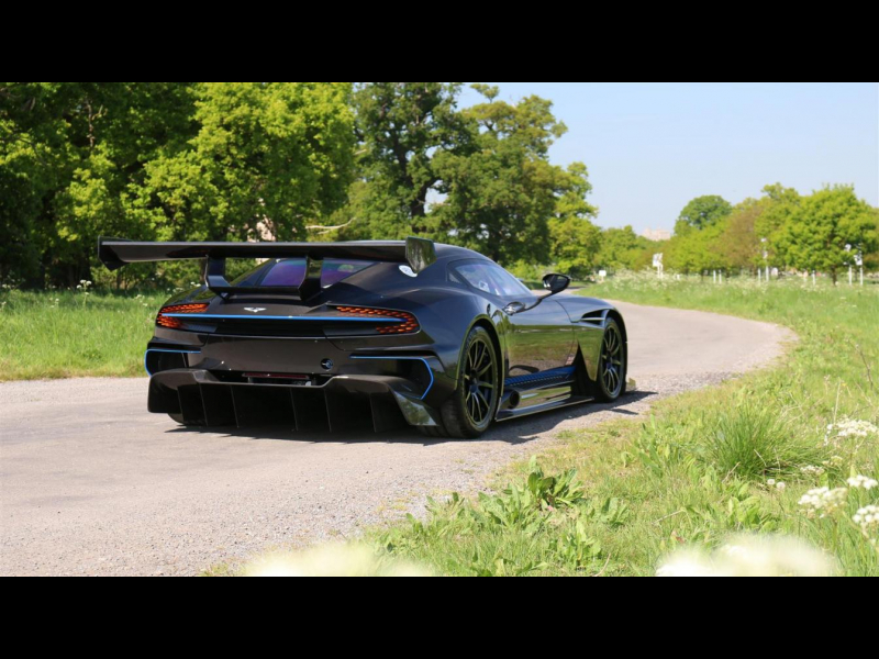 Aston-Martin Vulcan бензин 2018 id-5843 Купить Aston-Martin Vulcan бензин 2018 id-5843 в Киеве, Фото №1